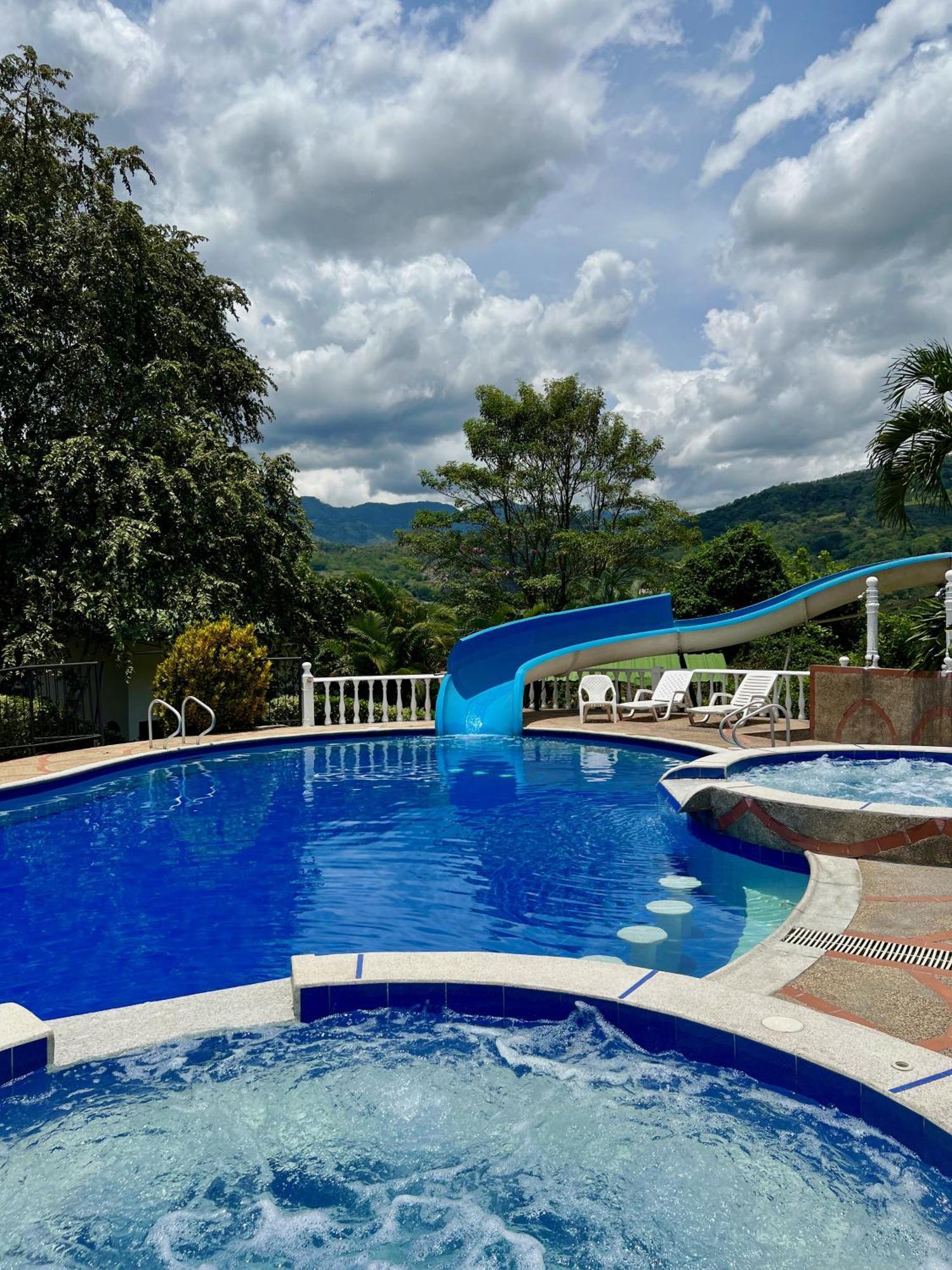Villeta Resort Hotel Exterior photo